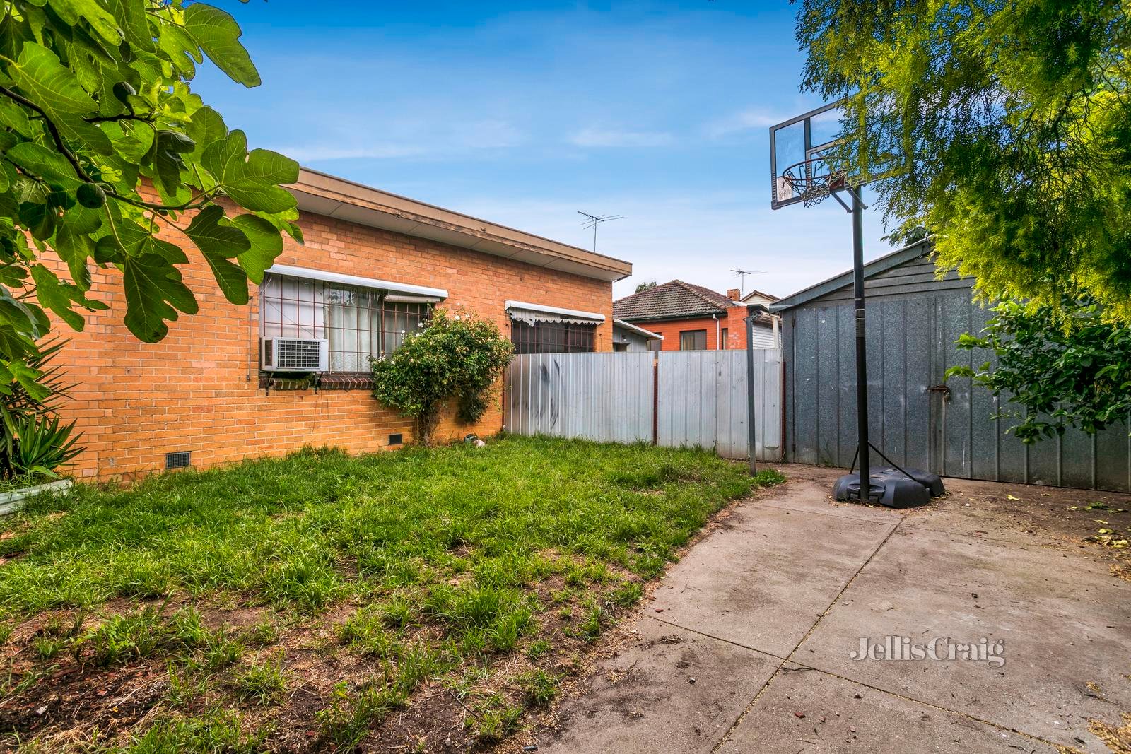 49 Henley Street, Pascoe Vale South image 7
