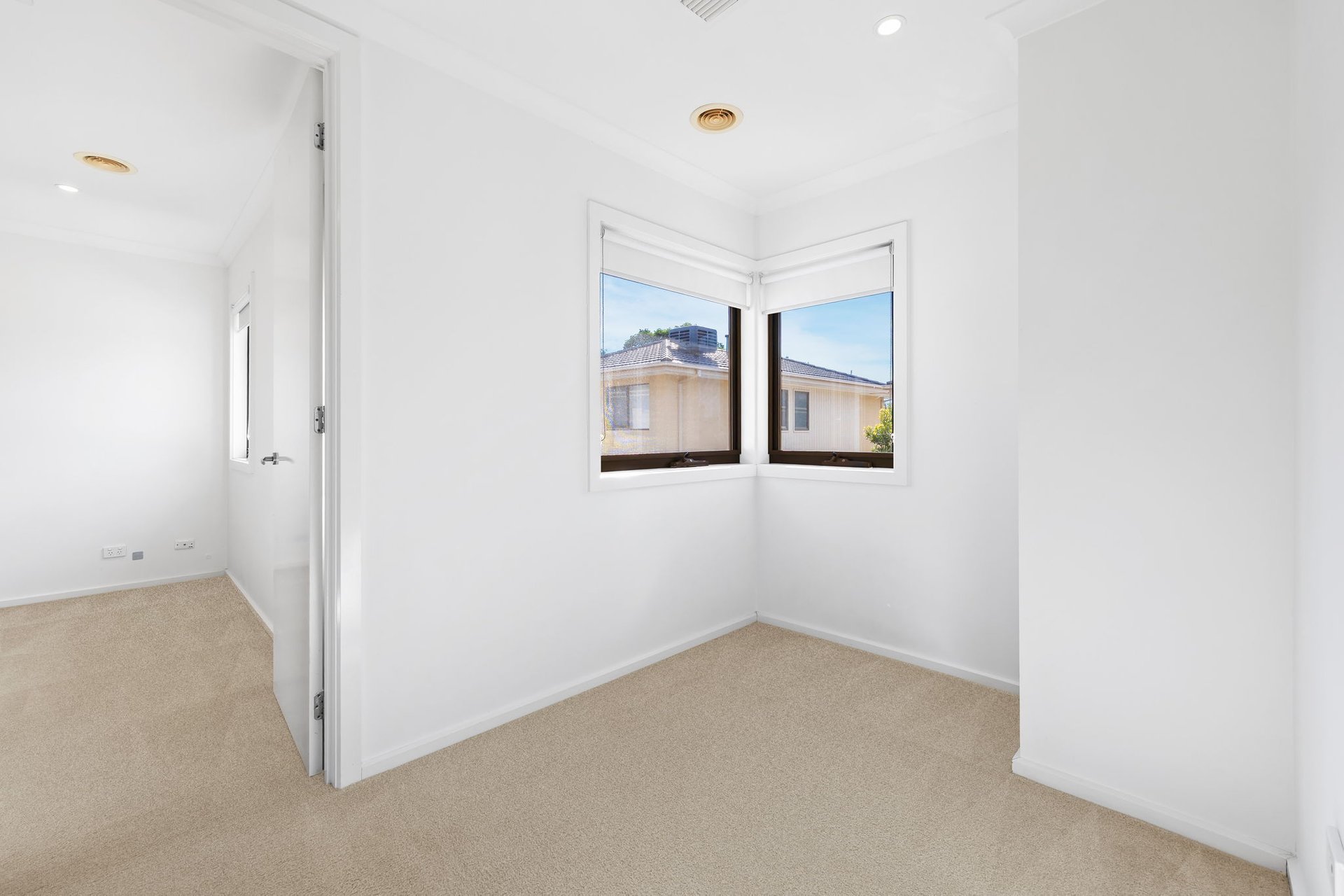 4/9 Highfield Road, Doncaster&nbsp;East image 7