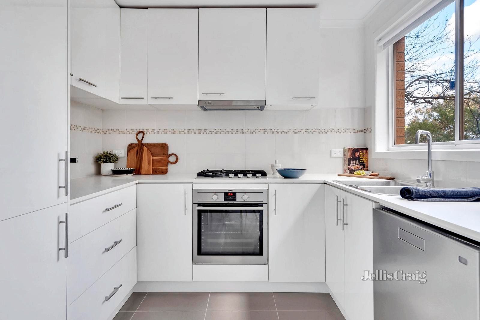 4/9 Hopetoun Avenue, Brunswick West image 4