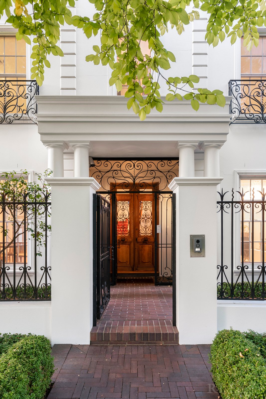 Property Gallery Thumbnail 2