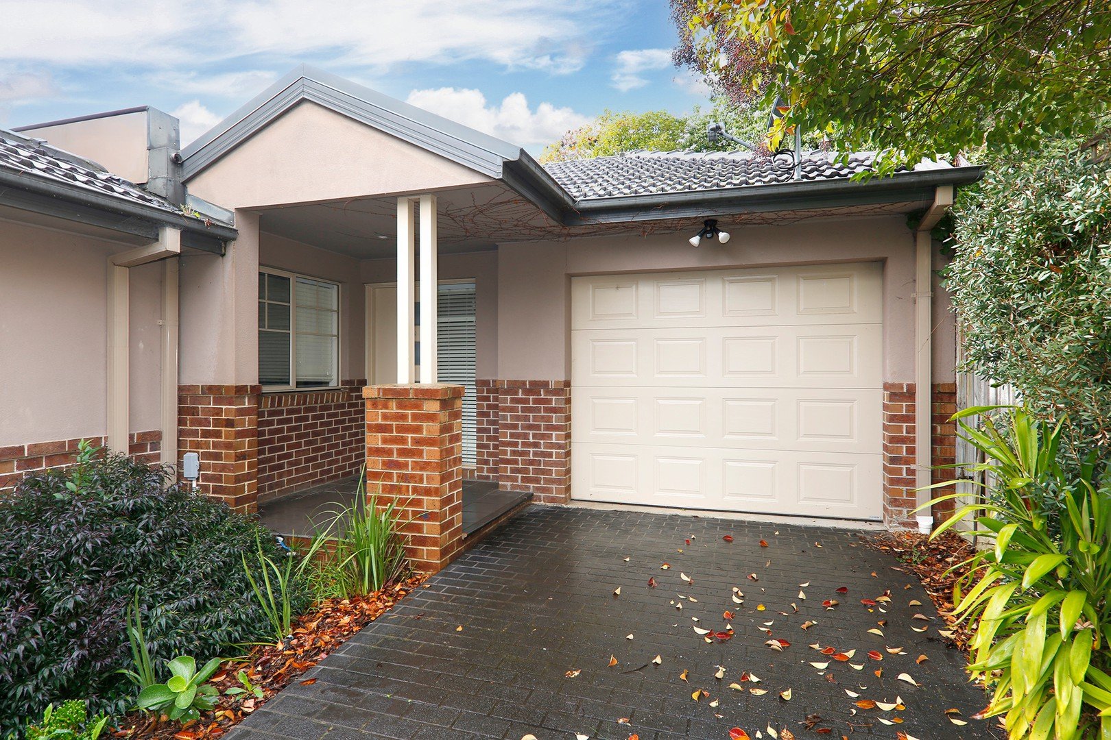 4/9 La Frank Street, Burwood image 5