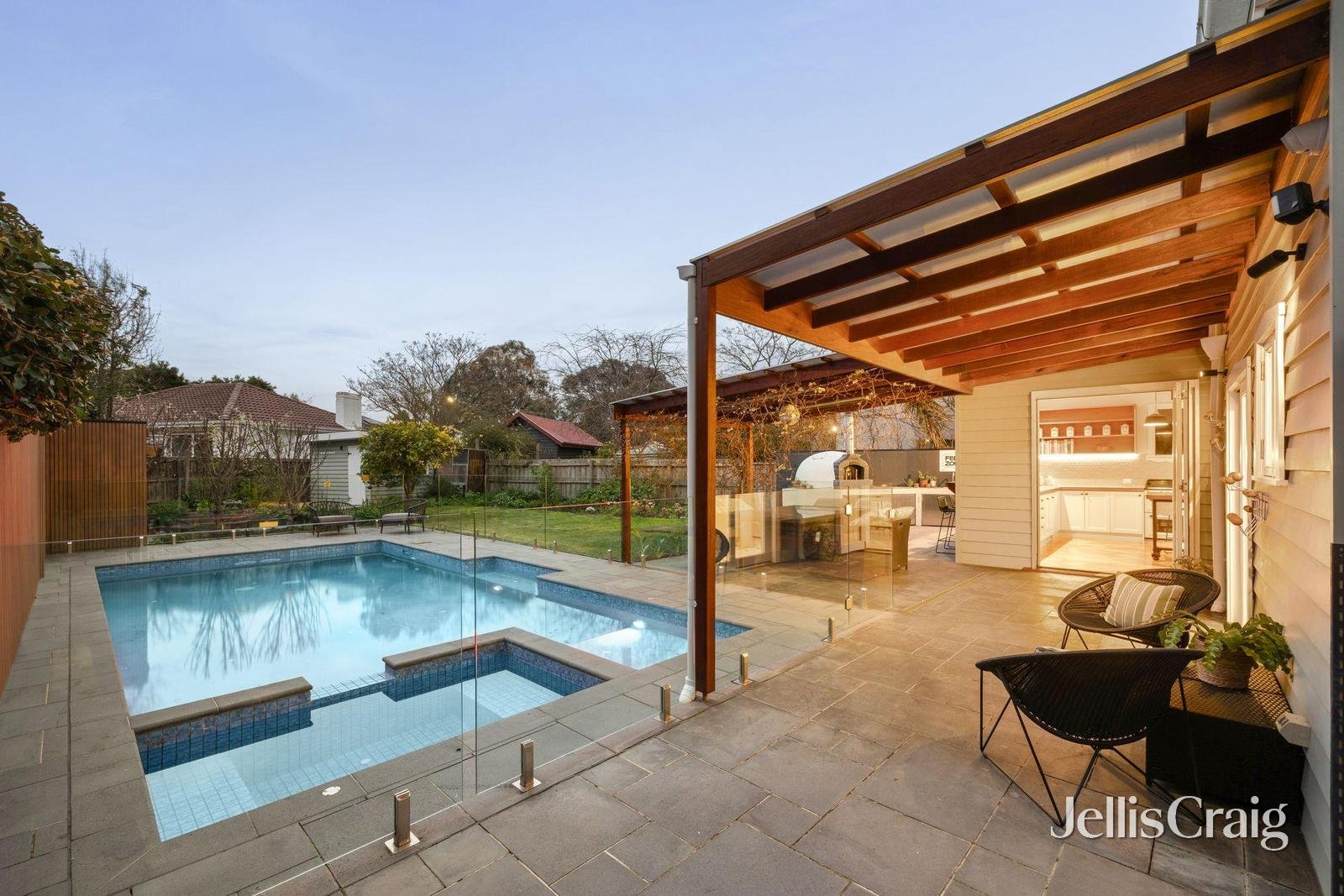 49 Lucerne Crescent, Alphington image 7