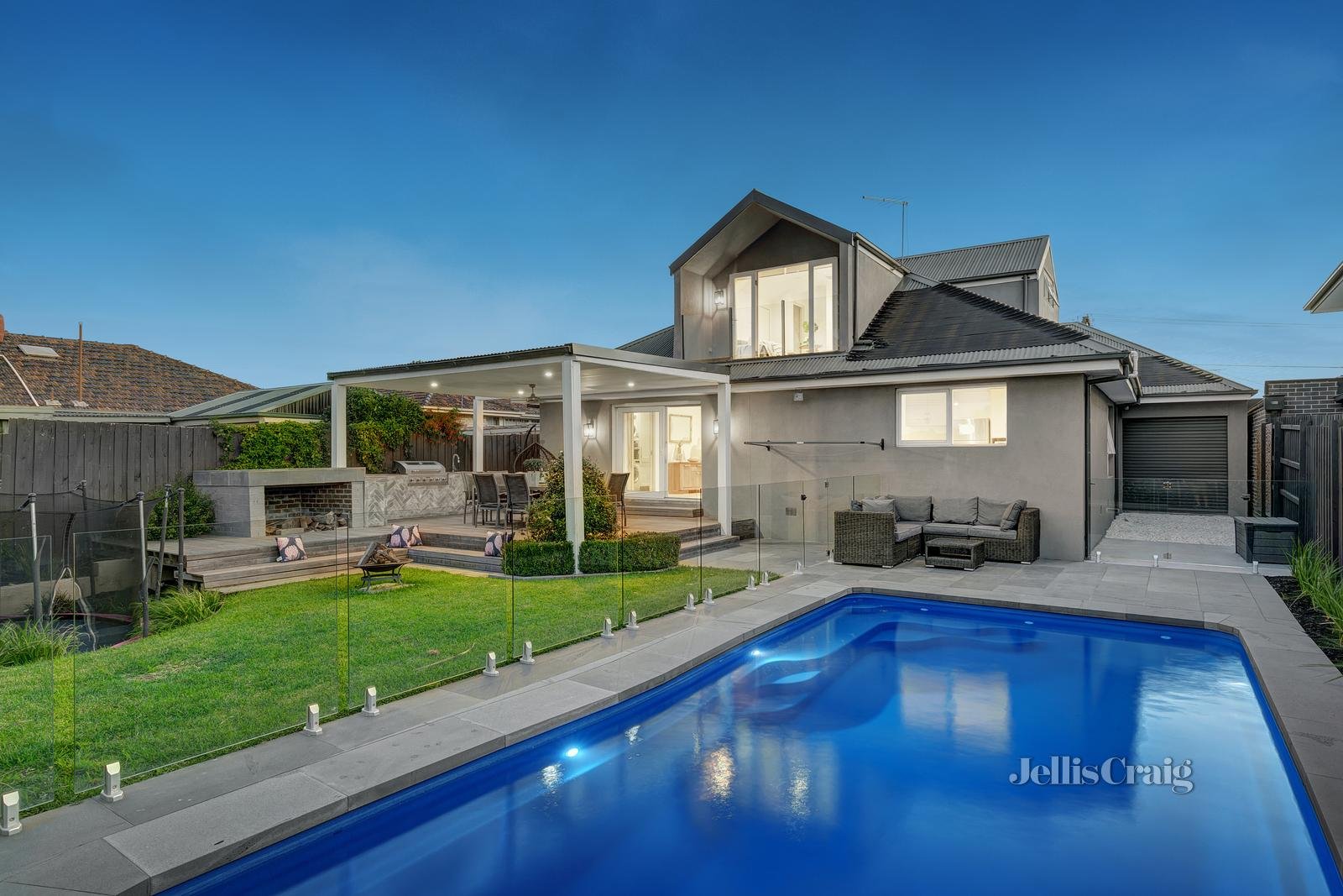 49 Ludwell Crescent, Bentleigh East image 3