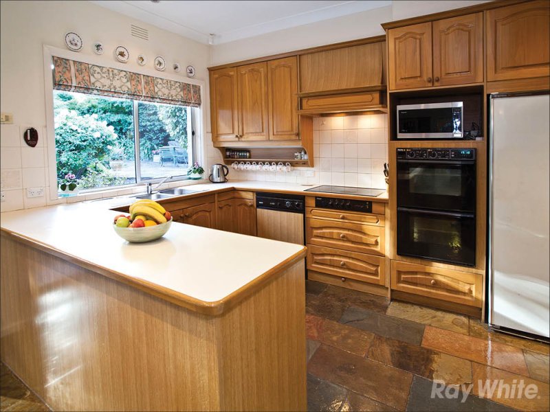 49 Lum Road, Wheelers Hill image 4