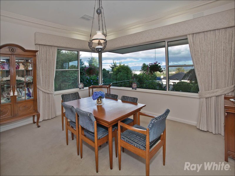 49 Lum Road, Wheelers Hill image 6