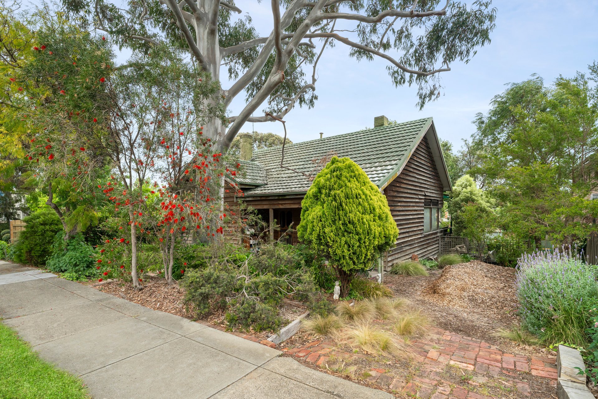 Property Gallery Thumbnail 3