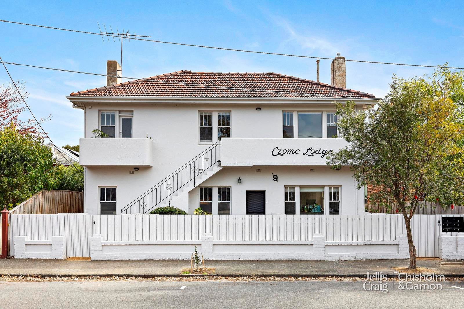 4/9 Marlton Crescent, St Kilda image 1