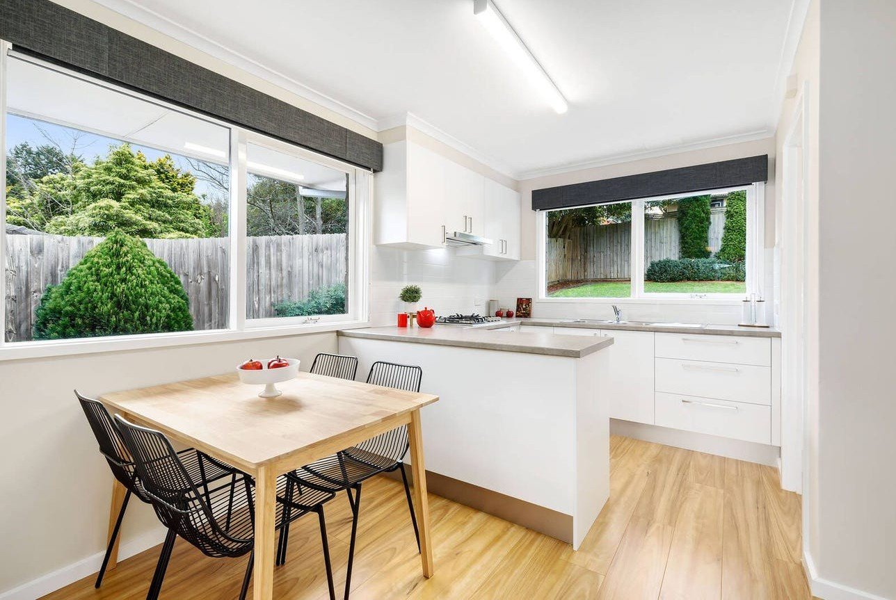 4/9 McGhee Avenue, Mitcham image 2