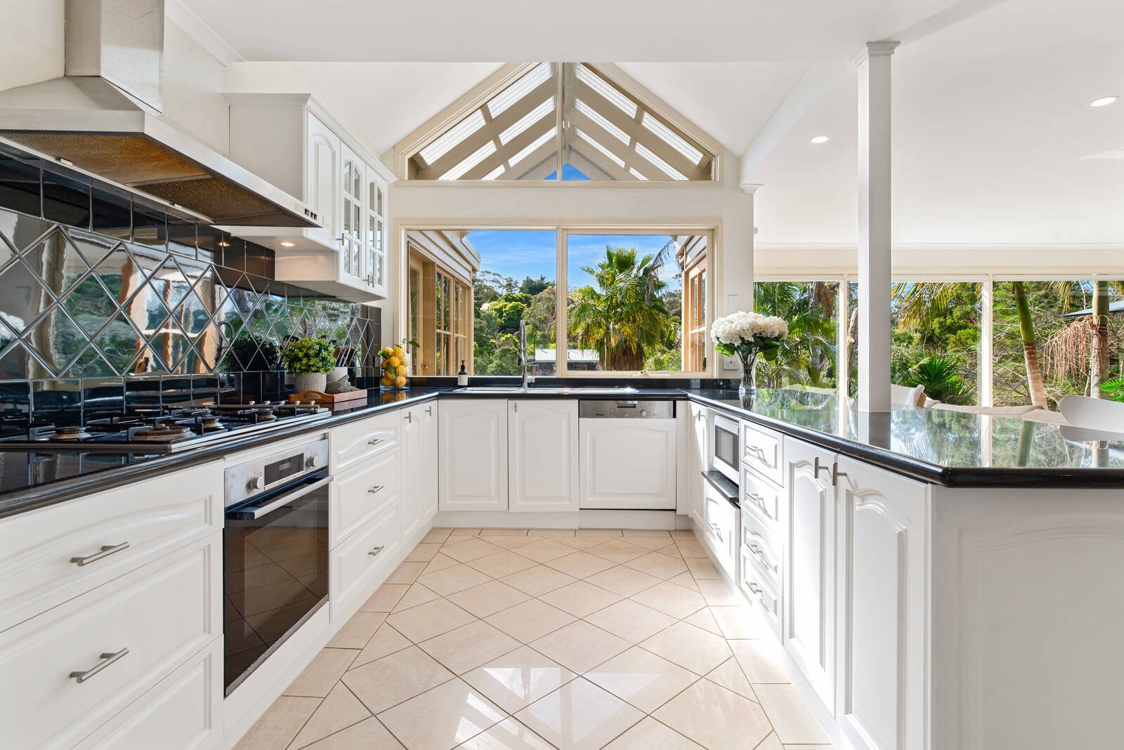 Property Gallery - Main Image