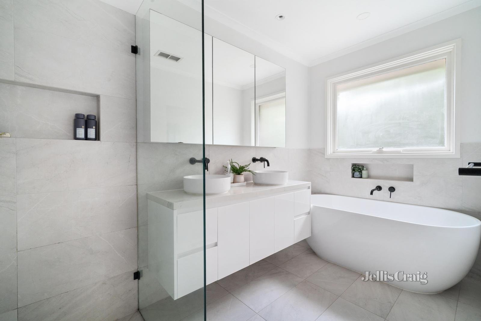 49 Napier Crescent, Montmorency image 8