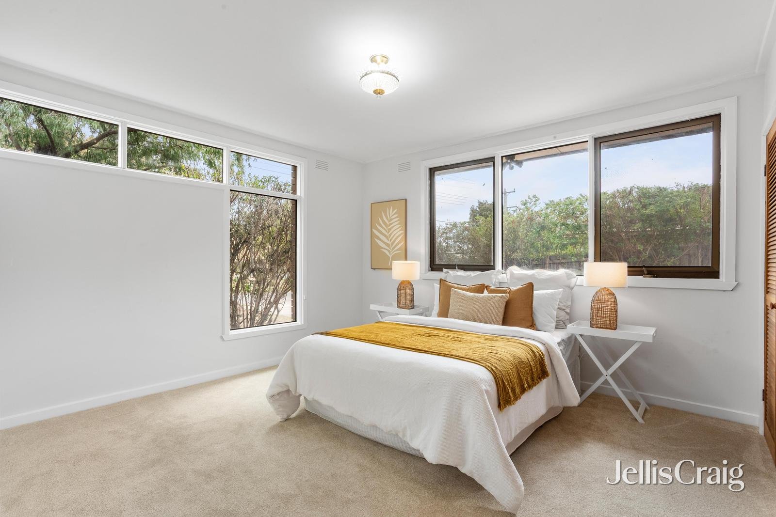 49 Oak Hill Road, Mount Waverley image 6