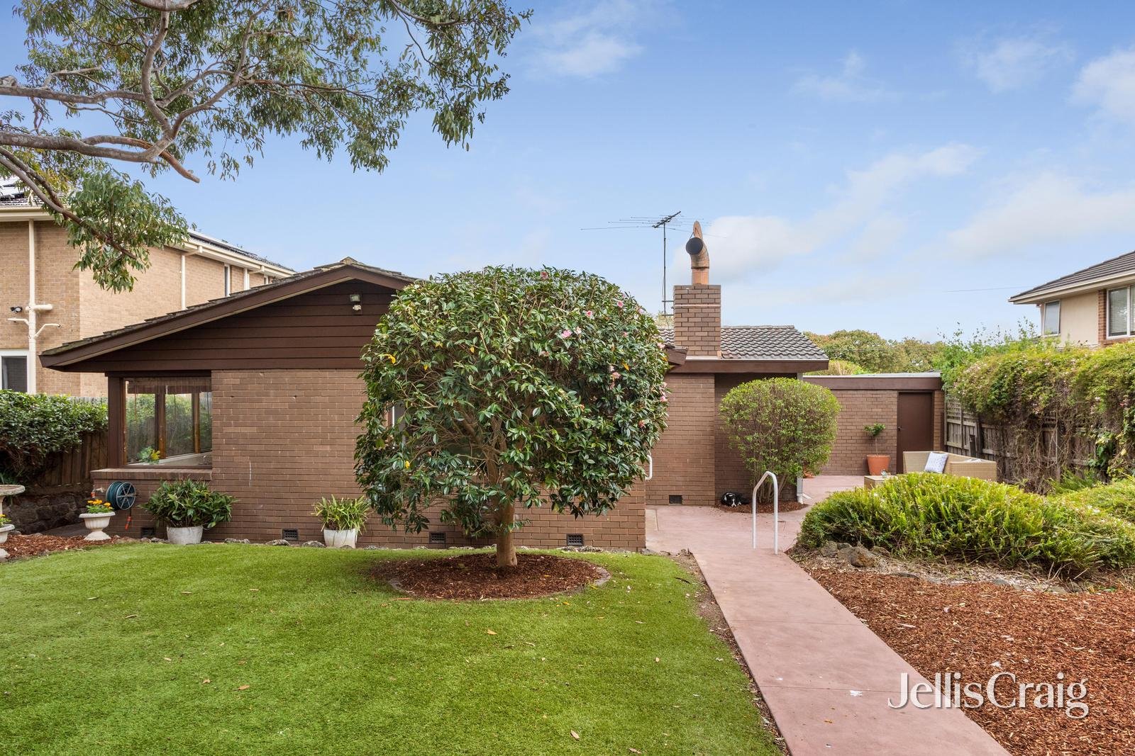 49 Oak Hill Road, Mount Waverley image 11