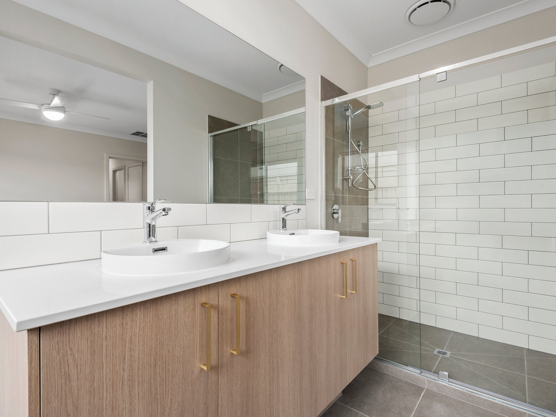 Property Gallery Thumbnail 8