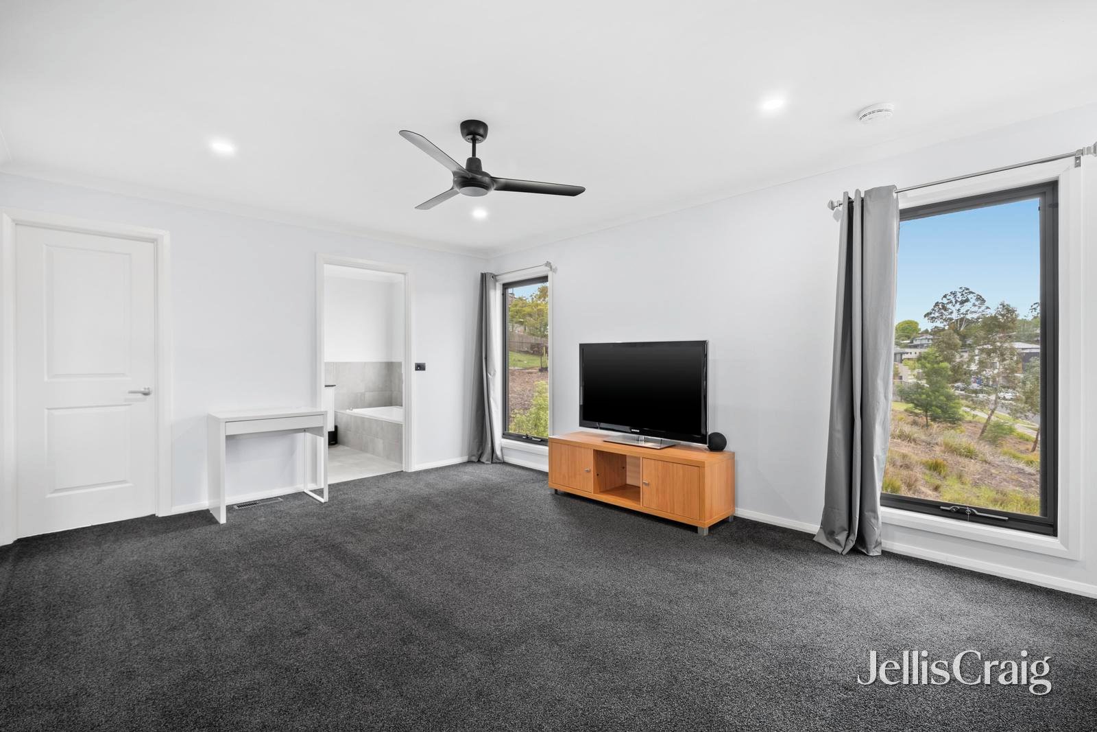 49 Outlook Drive, Chirnside&nbsp;Park image 5