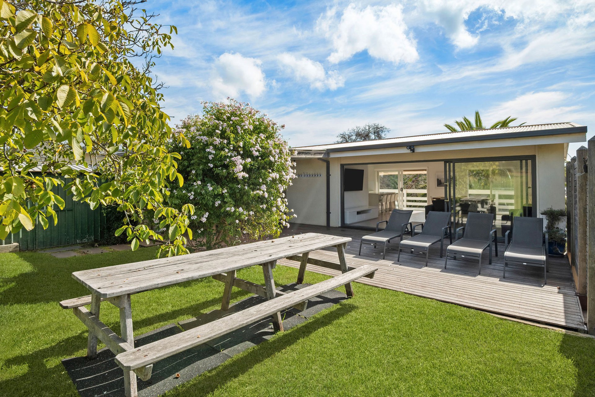 49 Oxford Road, Sorrento image 2