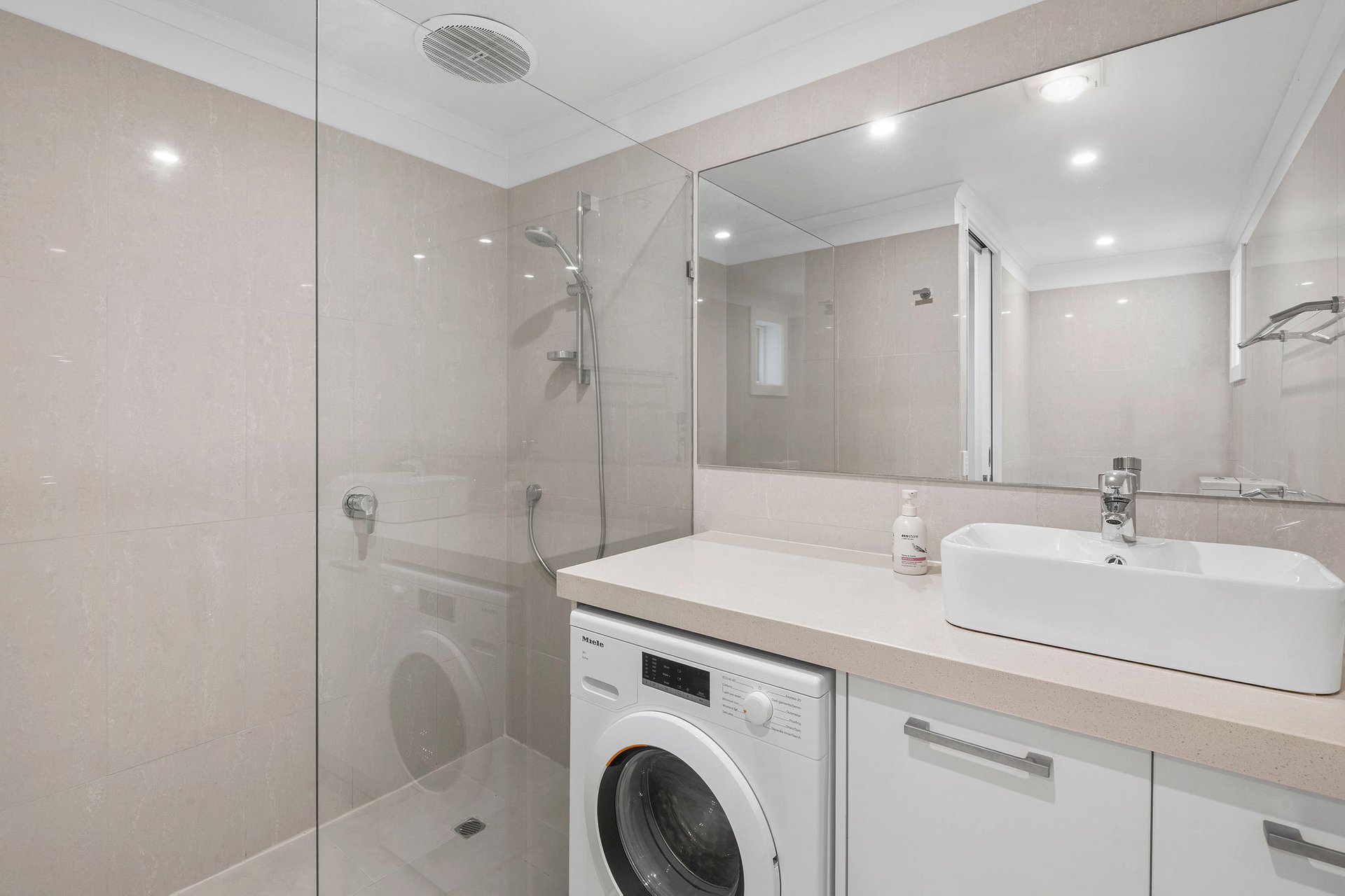 49 Oxford Road, Sorrento image 8