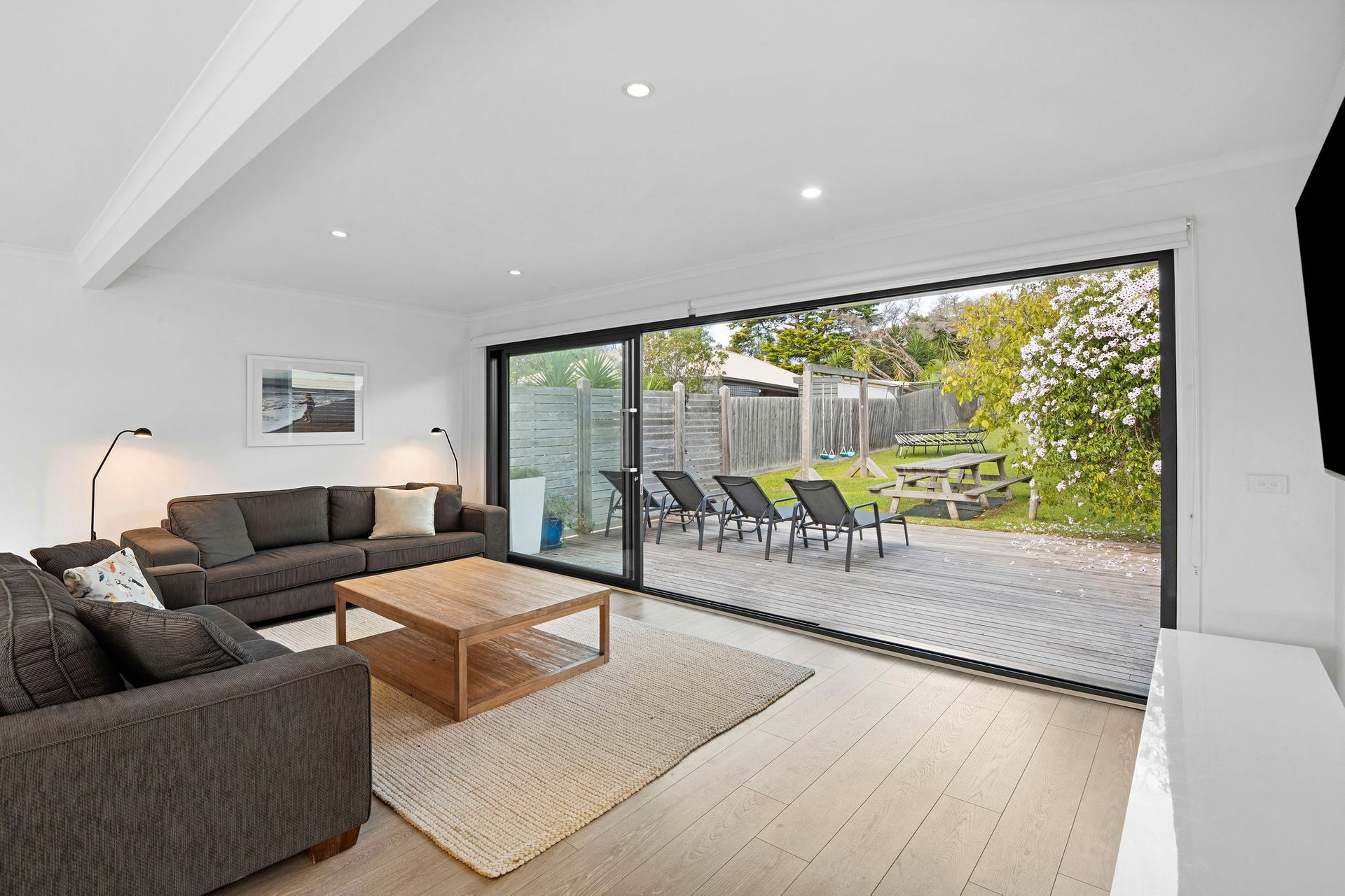 49 Oxford Road, Sorrento image 1