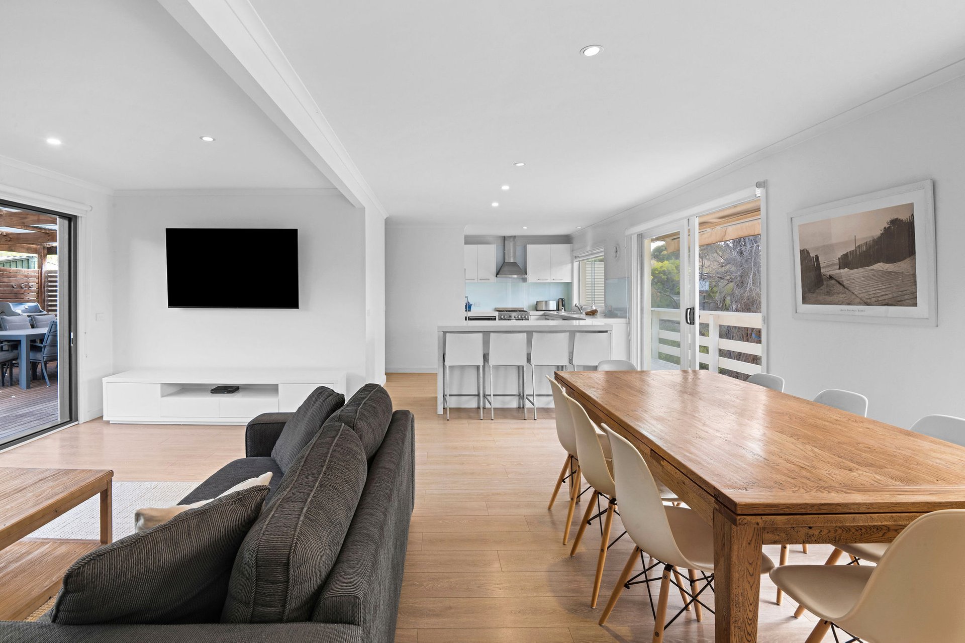 49 Oxford Road, Sorrento image 3