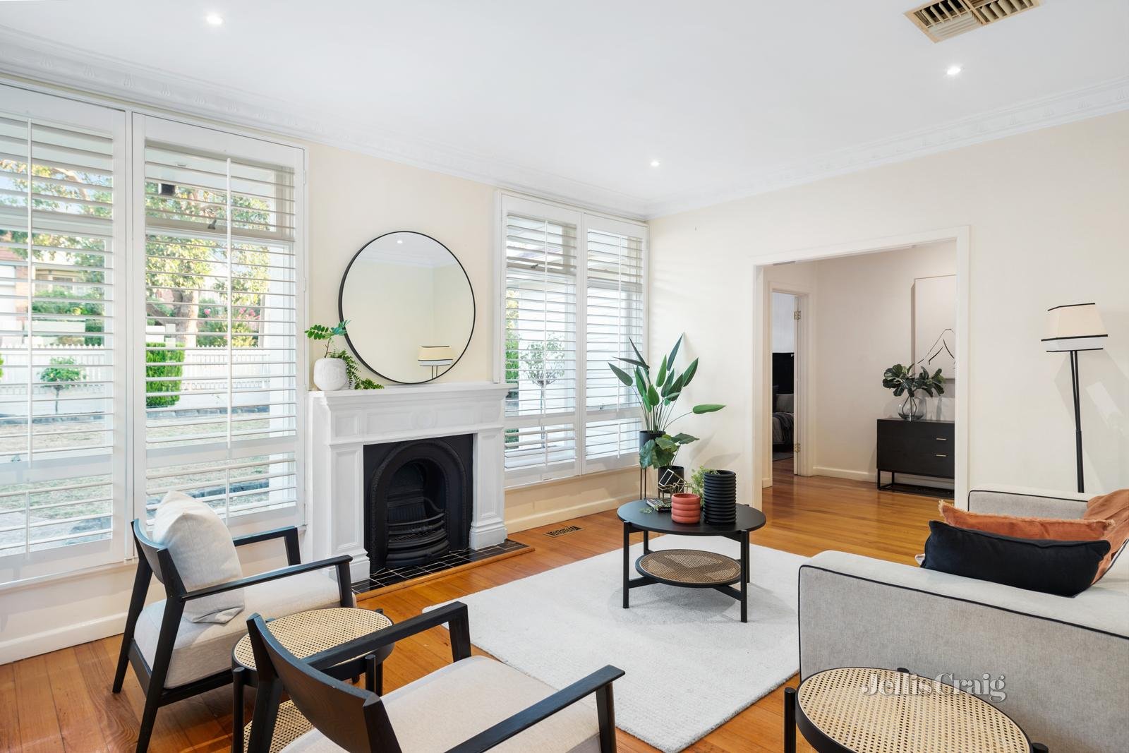 49 Robinson Grove, Bulleen image 2