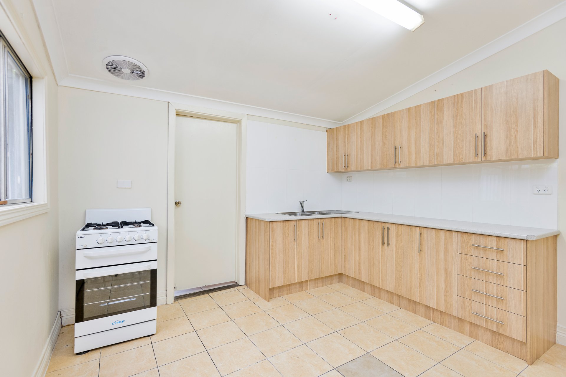 49 Ryan Street, Footscray image 5