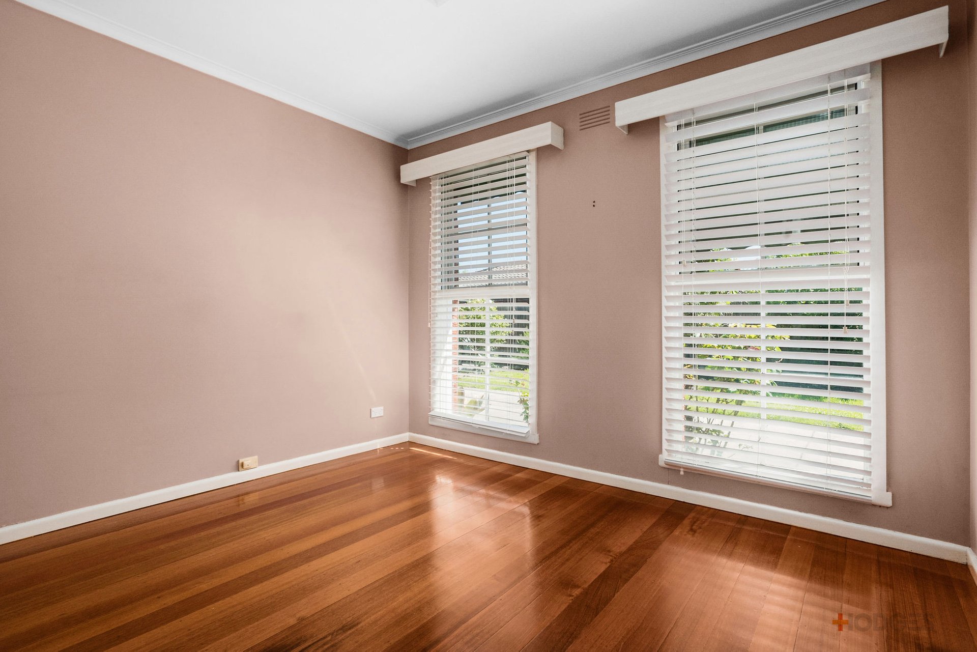 4/9 Stawell Street Mentone