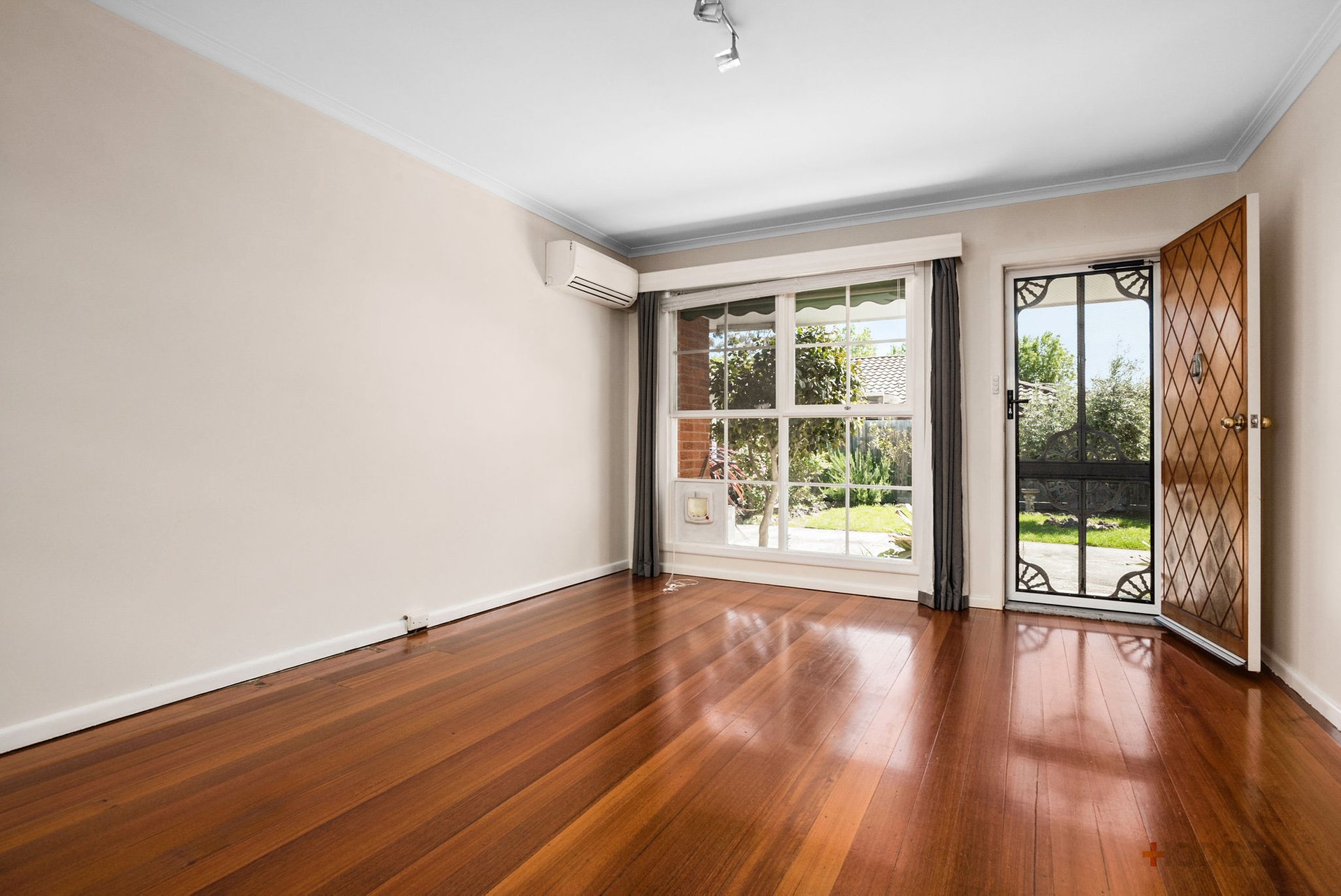 4/9 Stawell Street Mentone