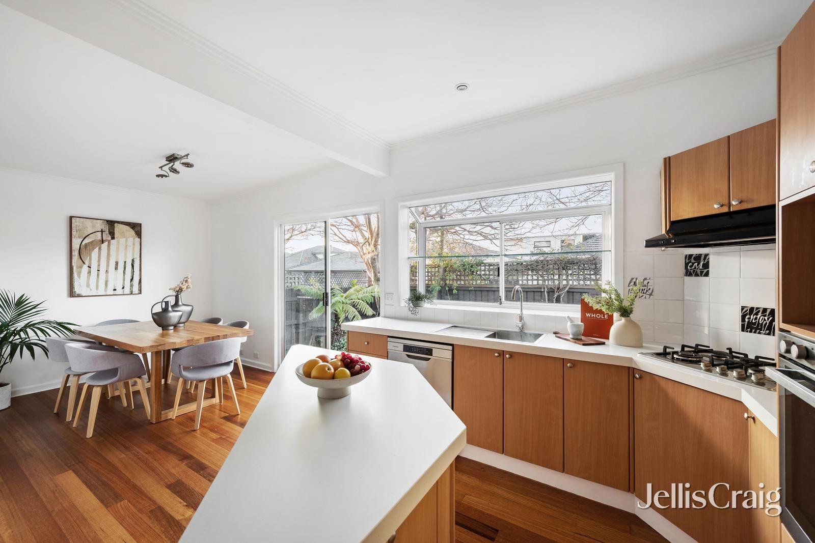 49 Tambet Street, Bentleigh East image 4