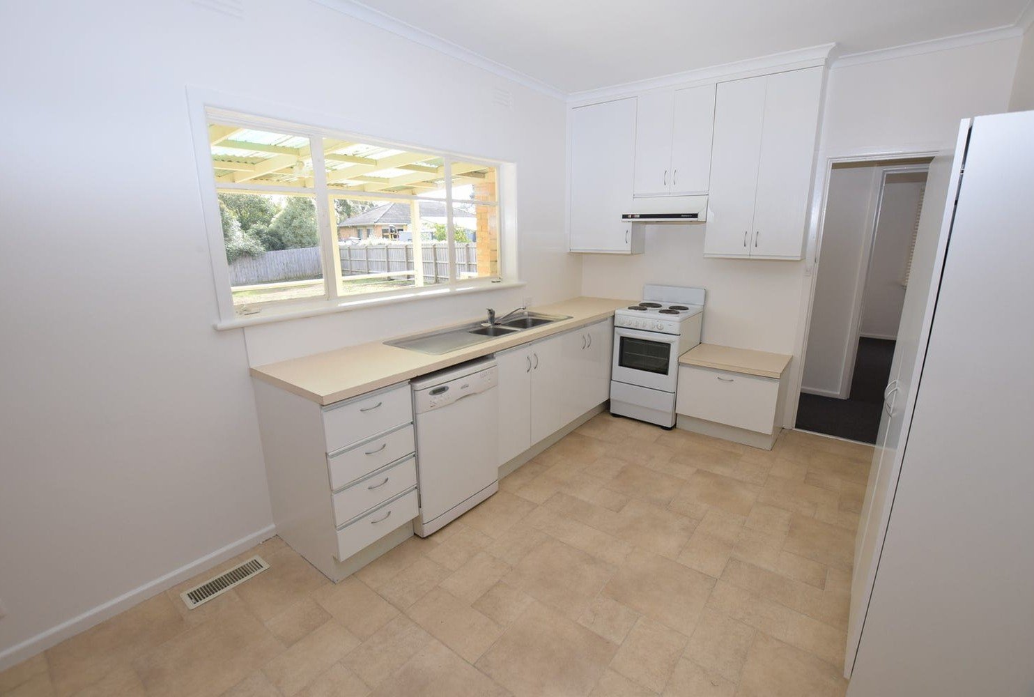 49 Taronga Crescent, Croydon image 5