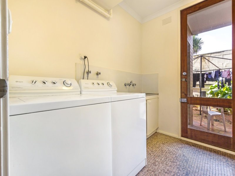 49 Vanbrook Street, Forest Hill image 11