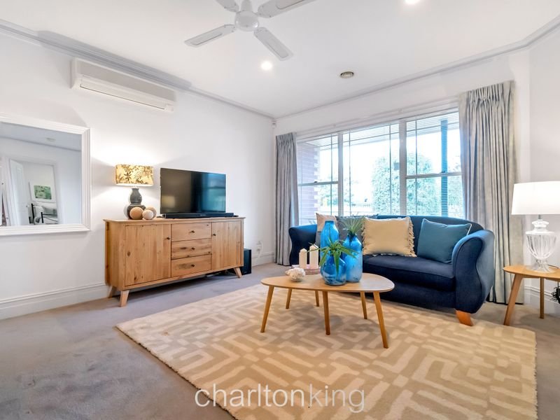 49 Warrigal Road MENTONE