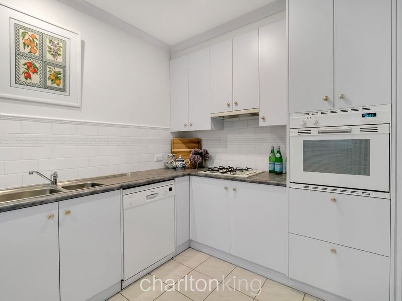 49 Warrigal Road MENTONE