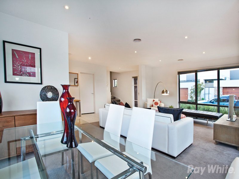 49 Waverley Park Drive, Mulgrave image 3