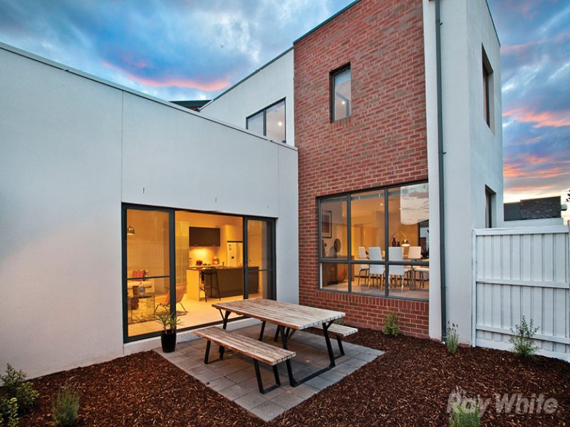 49 Waverley Park Drive, Mulgrave image 17
