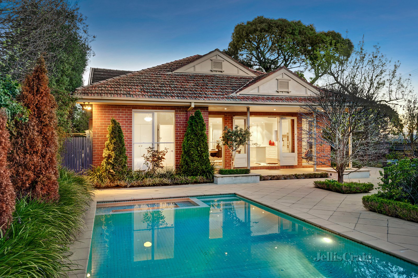 49 Weybridge Street, Surrey Hills image 2