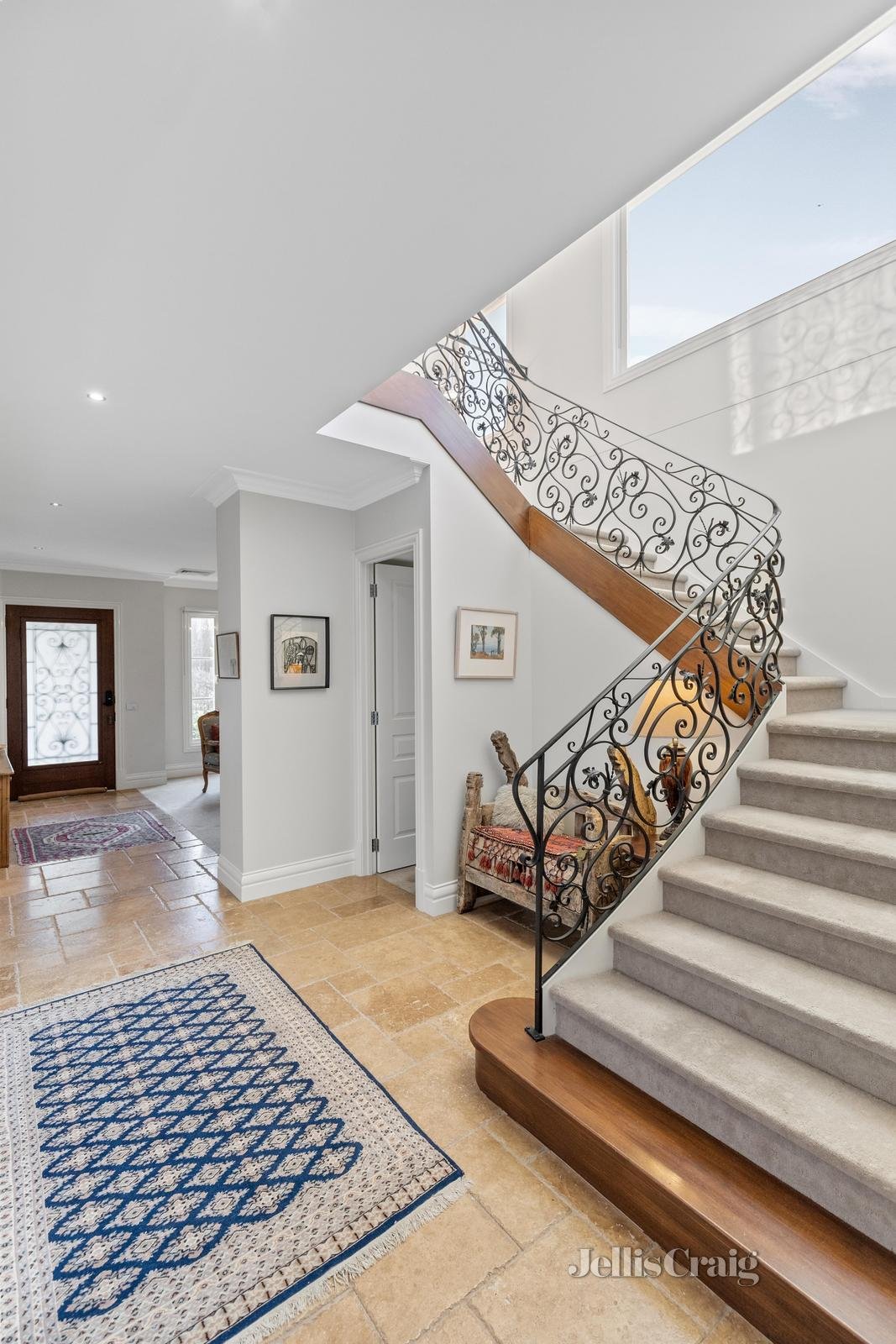 49 Windsor Crescent, Mont Albert image 9