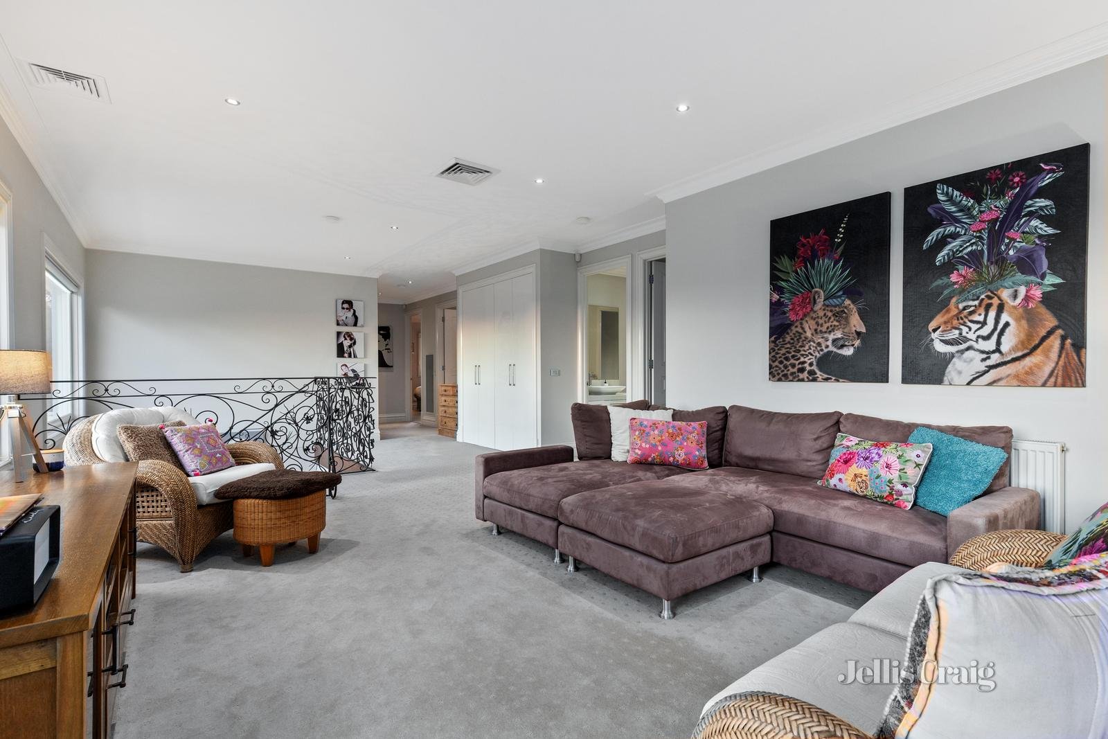 49 Windsor Crescent, Mont Albert image 10
