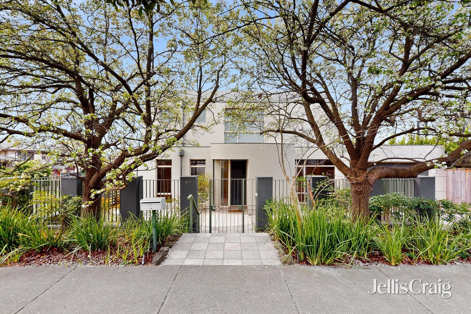 49 Winmalee Road, Balwyn image 1