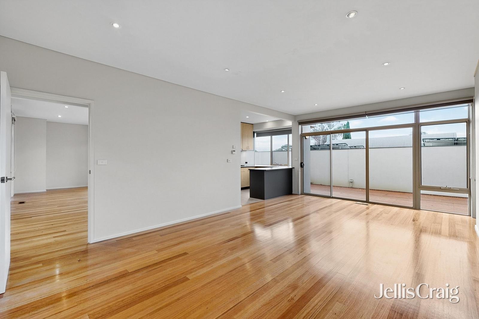 49 Winmalee Road, Balwyn image 2