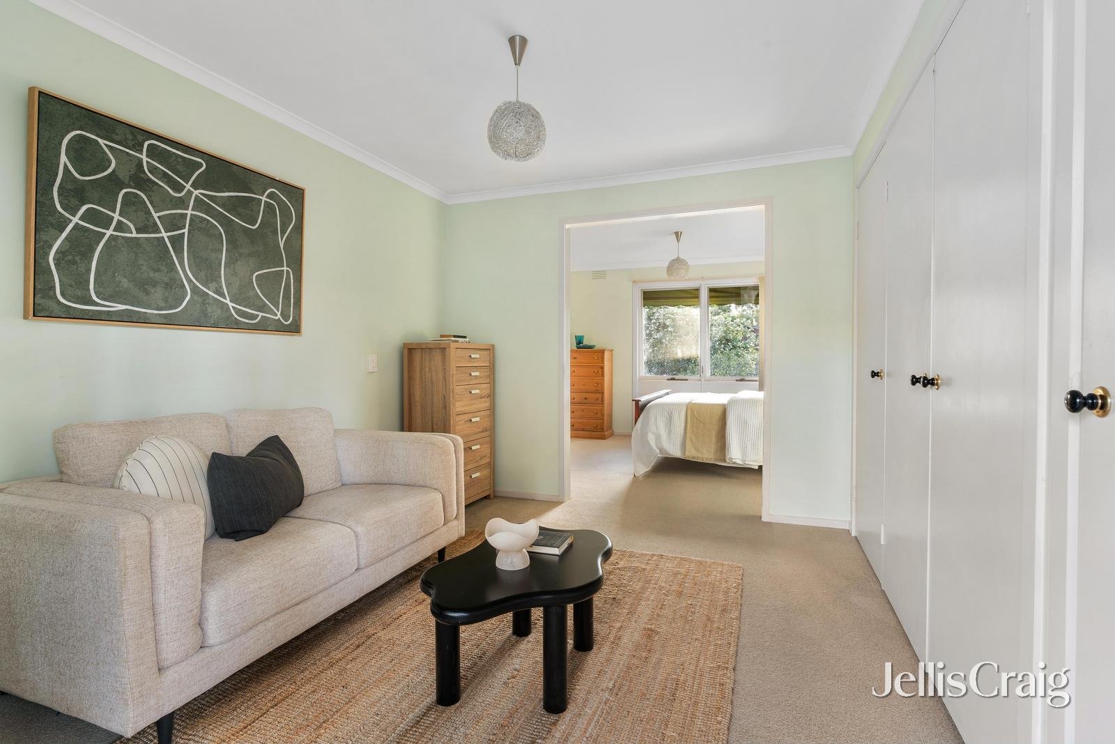 49 Wycliffe Crescent, Eltham image 8