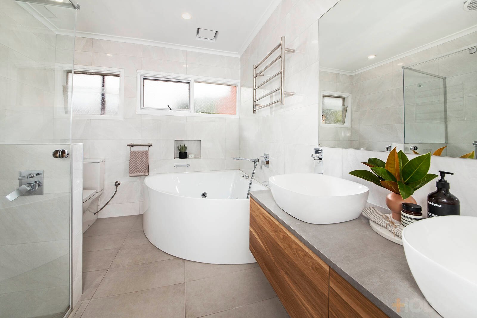 4 / 900 Hampton Street Brighton