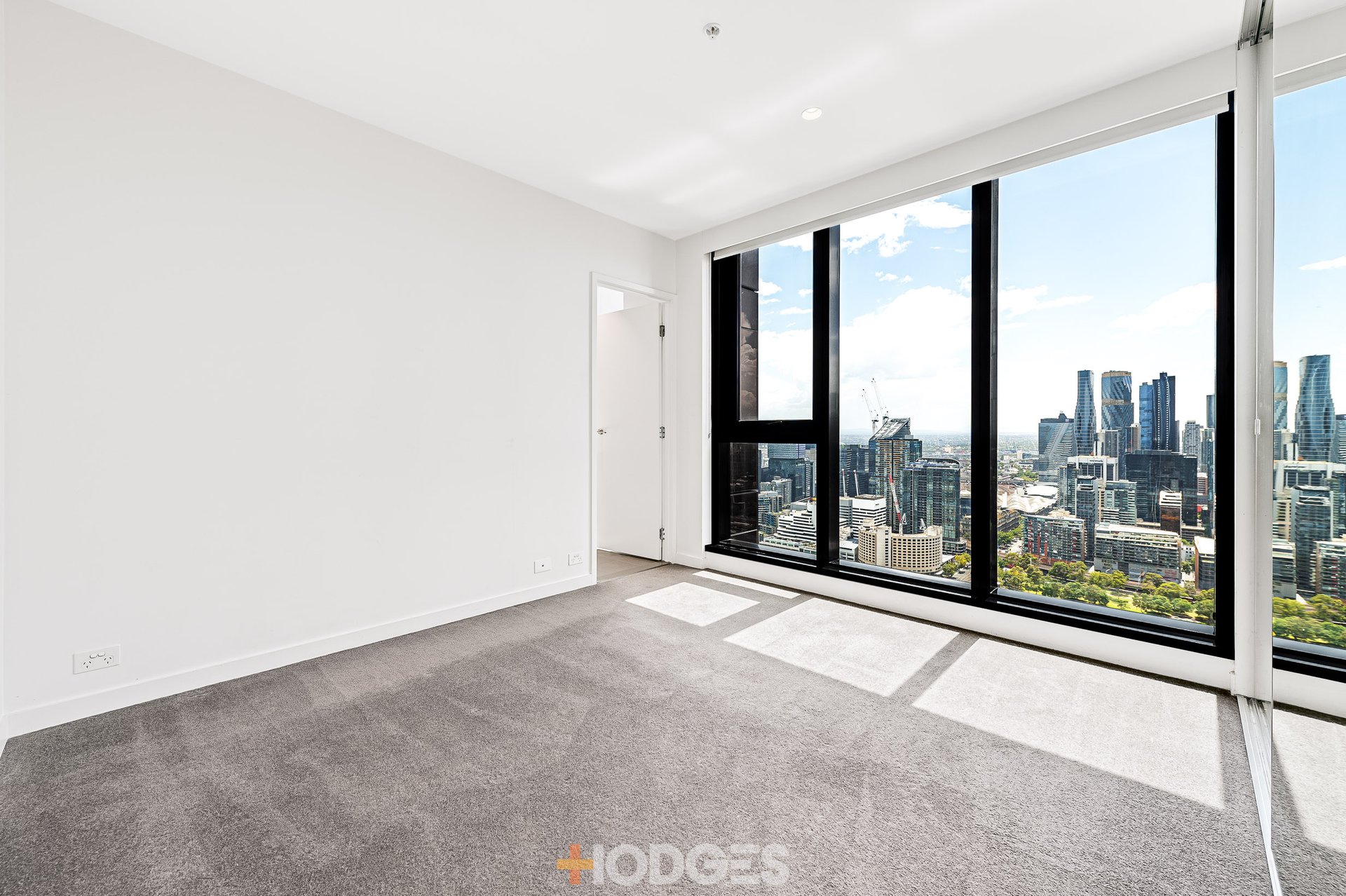 4902 / 263 City Road Southbank