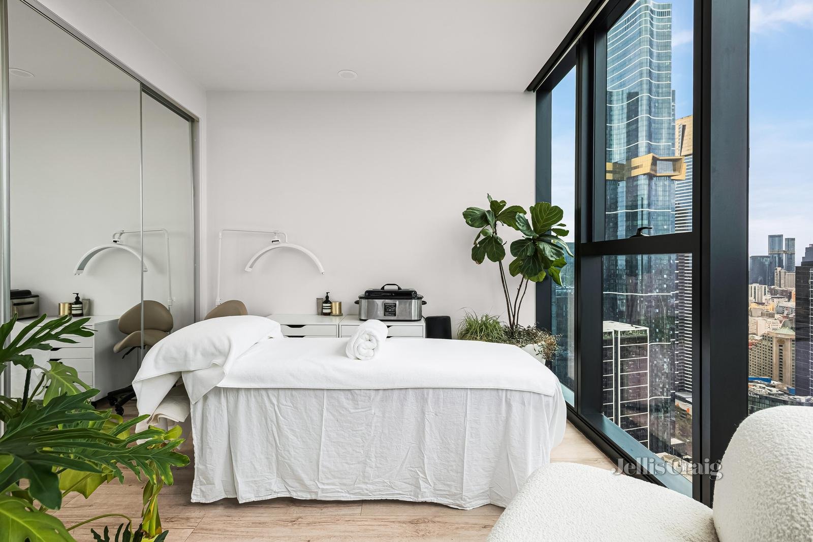 4904/18 Hoff Boulevard, Southbank image 7