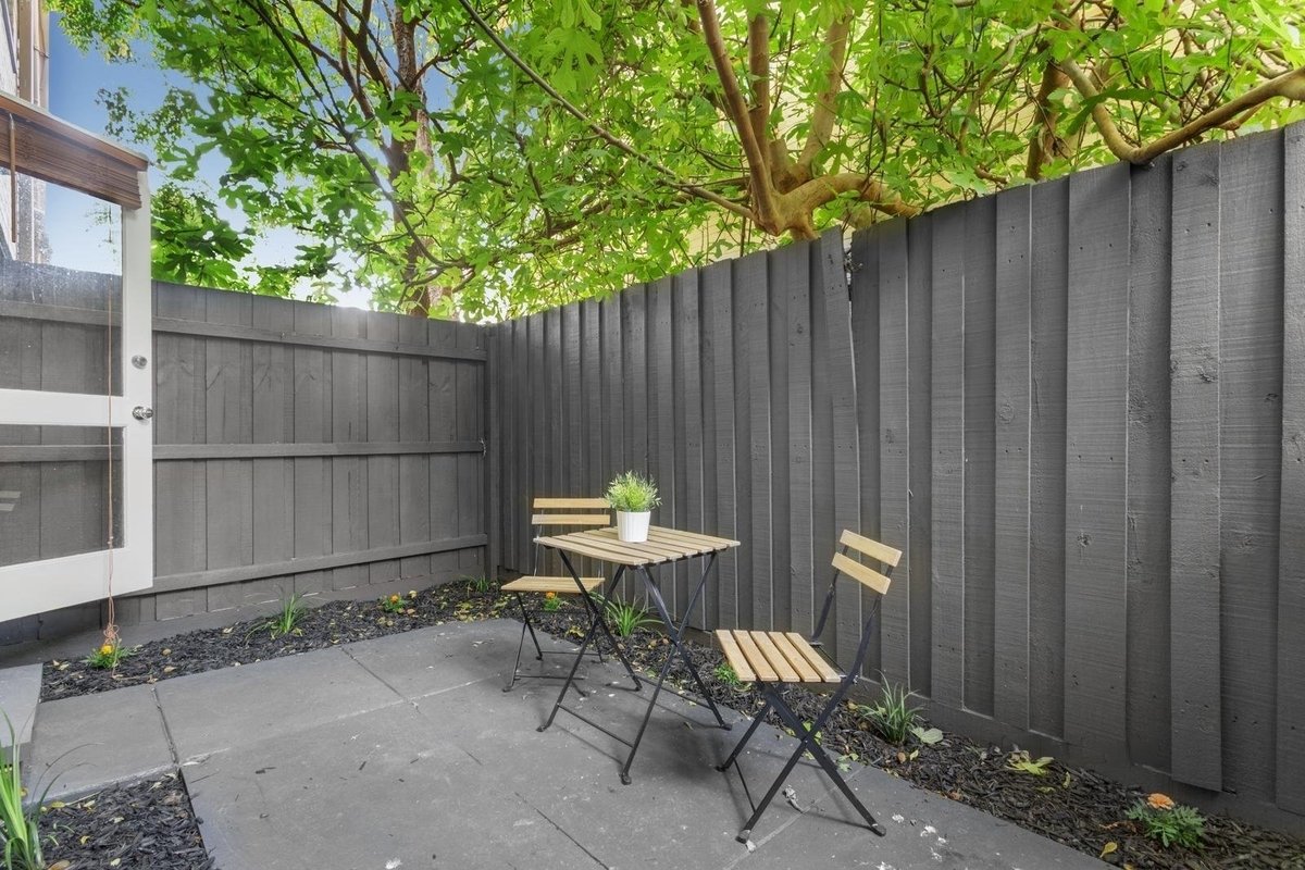 Property Gallery Thumbnail 4