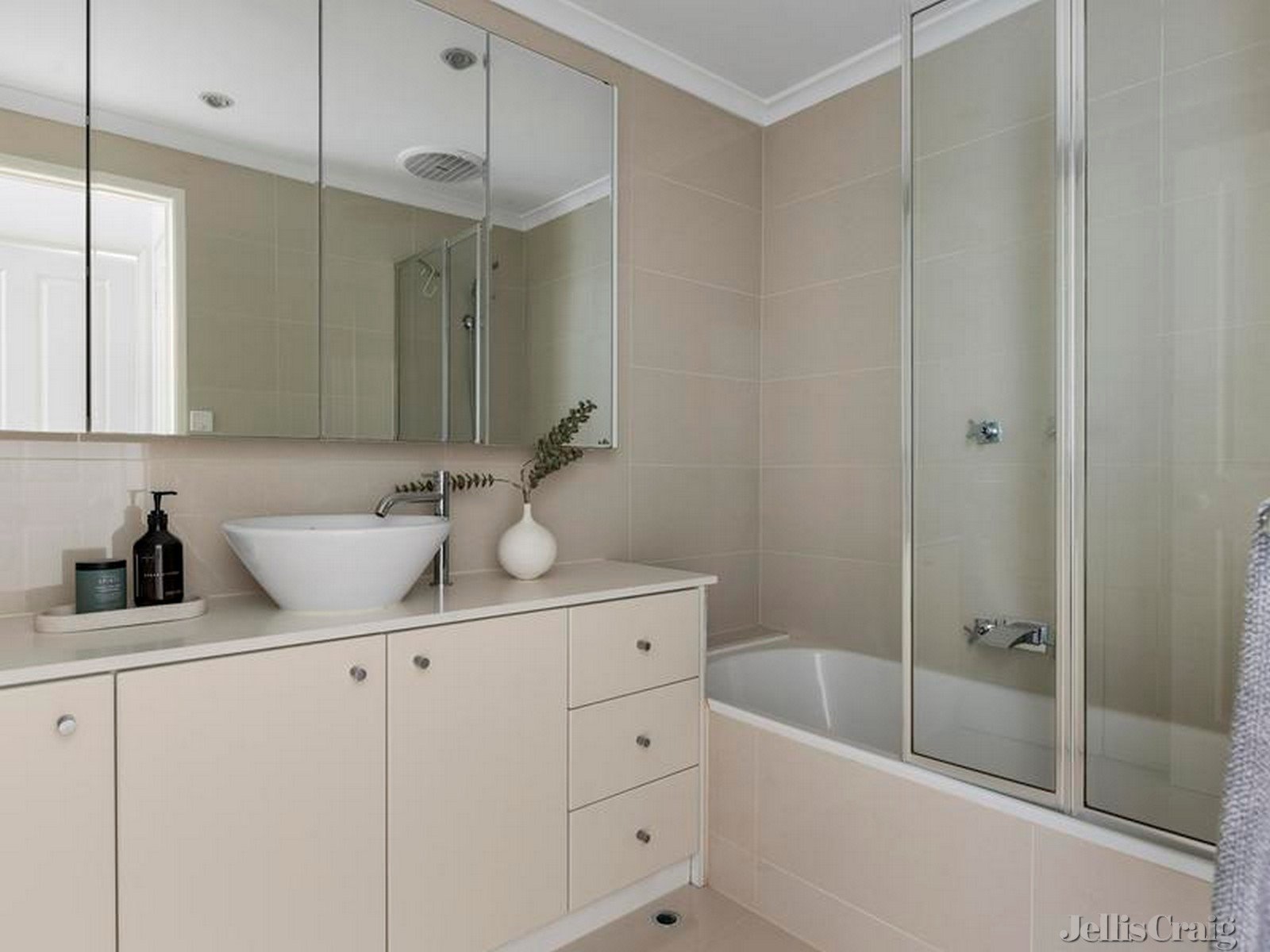 49/117-121 Rathdowne Street, Carlton image 7