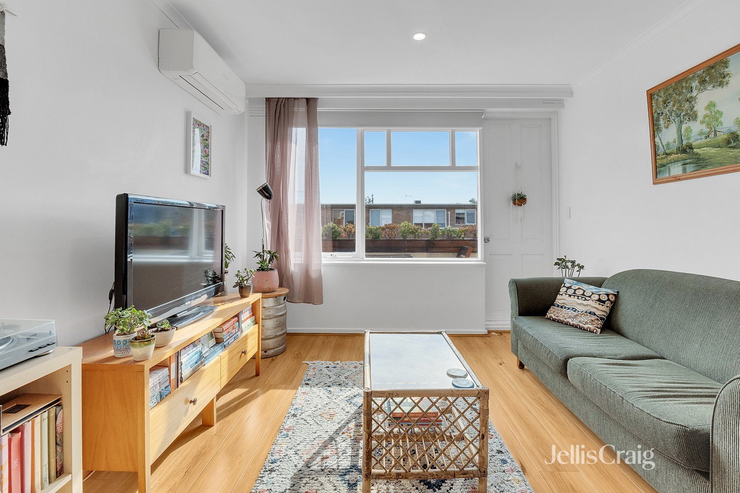 49/2 Centennial Avenue, Brunswick&nbsp;West image 2