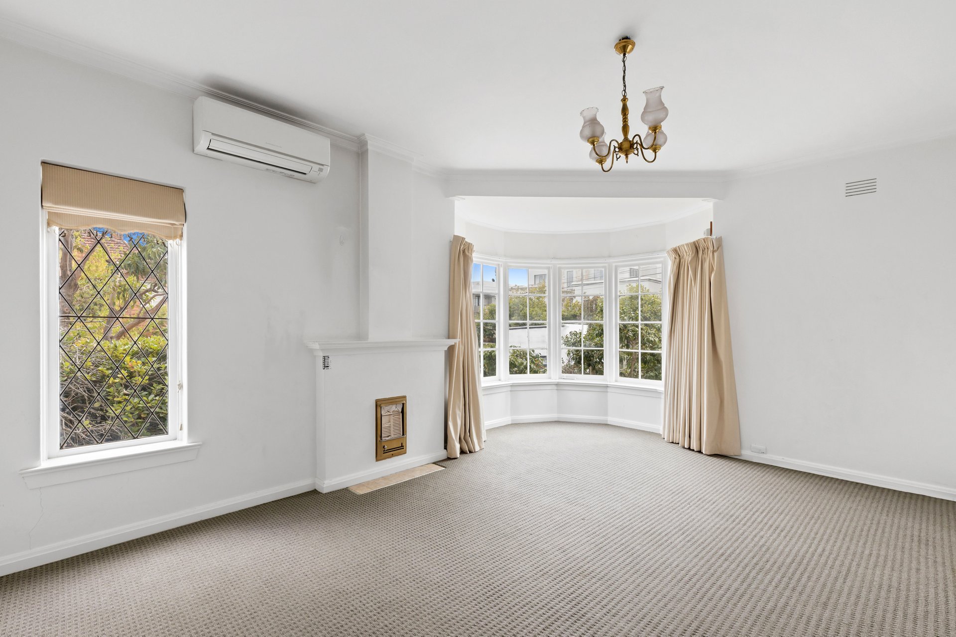 Property Gallery Thumbnail 3