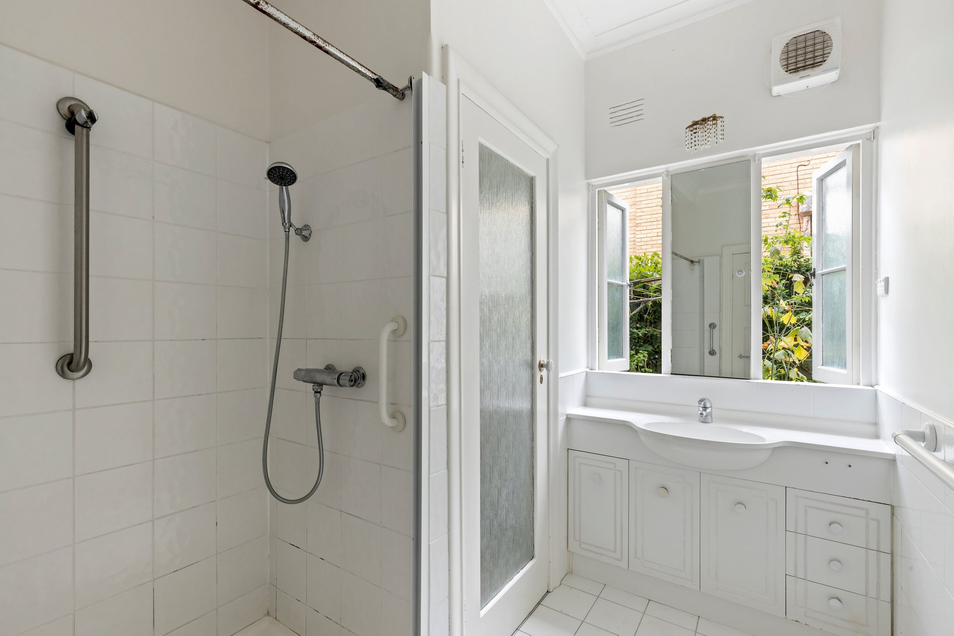 Property Gallery Thumbnail 5