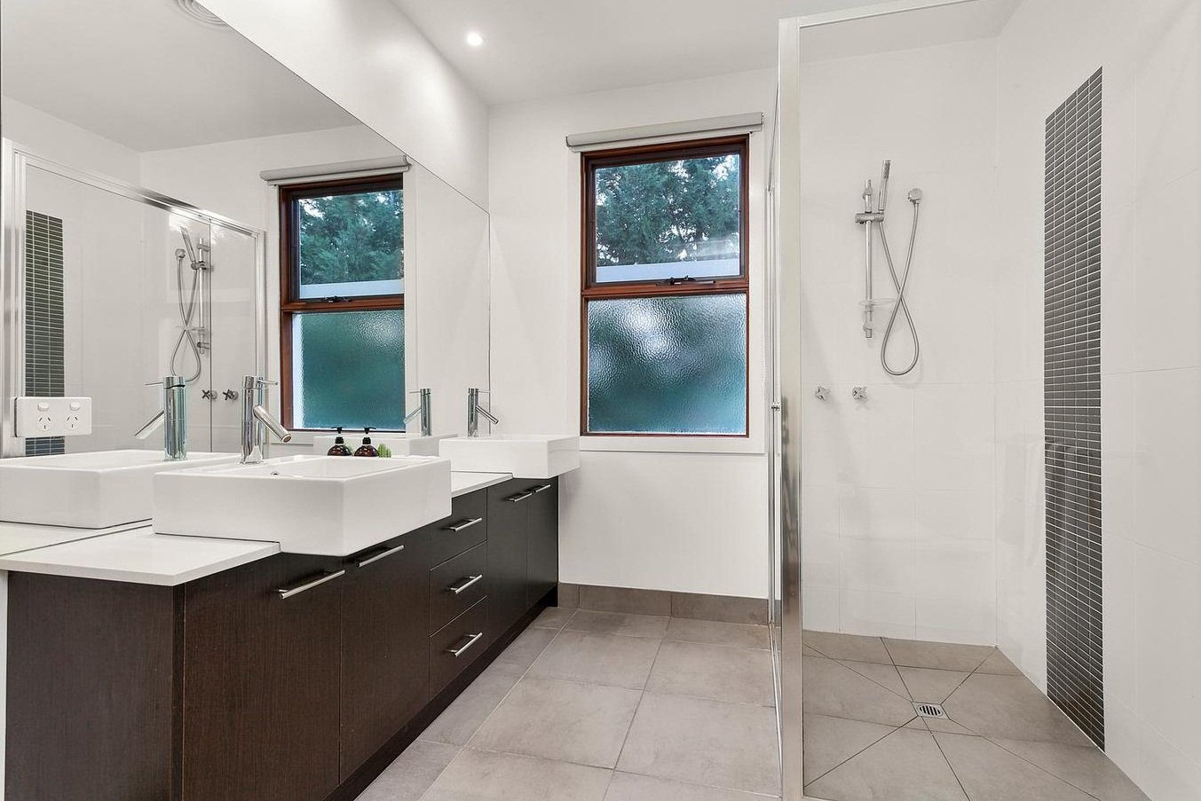 Property Gallery Thumbnail 7