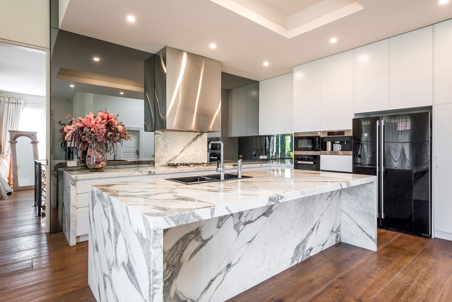 Property Gallery - Main Image