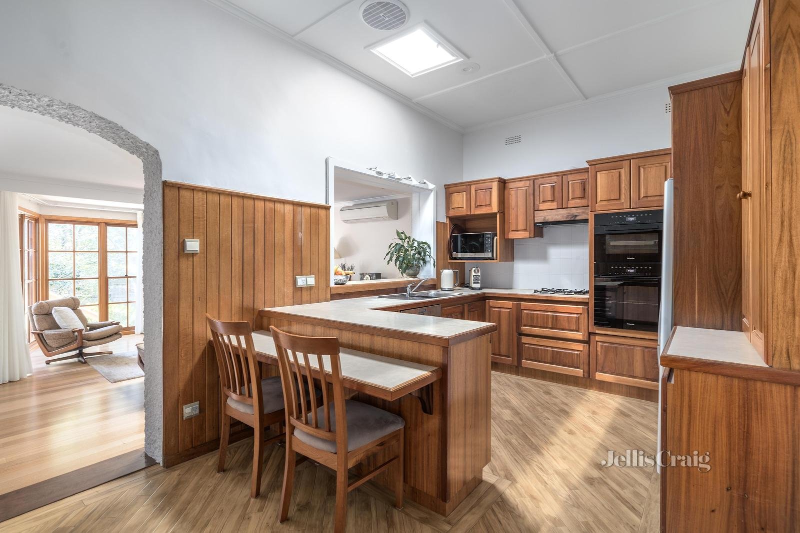 494 Burke Road, Camberwell image 4